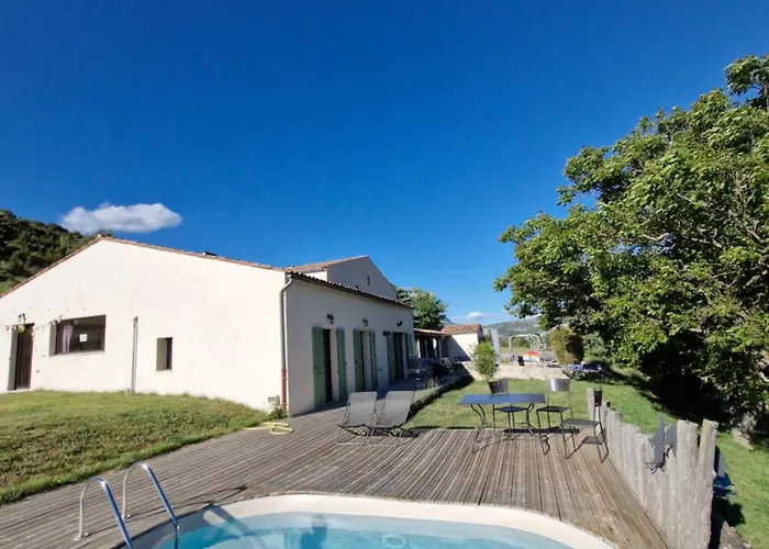 Domaine De La Graou Bed & Breakfast *